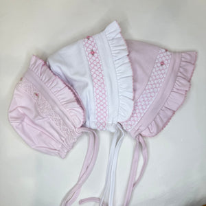 Bonnet w/hand smocking