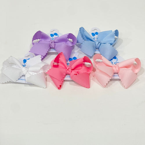 Medium Scallop Bow