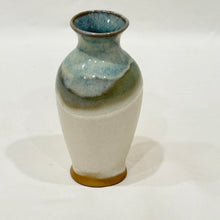 Load image into Gallery viewer, Bud Vase