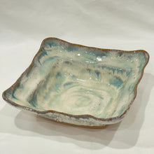 Load image into Gallery viewer, Medium Square Bowl