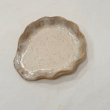 Load image into Gallery viewer, Ruffled Spoon Rest