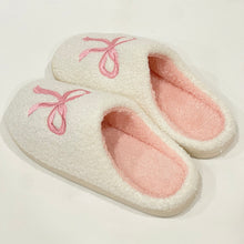 Load image into Gallery viewer, Pink Bow Slippers