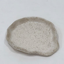 Load image into Gallery viewer, Ruffled Spoon Rest