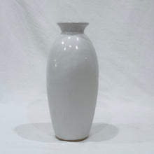 Load image into Gallery viewer, Orchid Vase