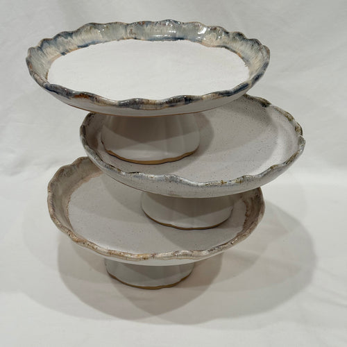 Flirty Edge Cake Stand