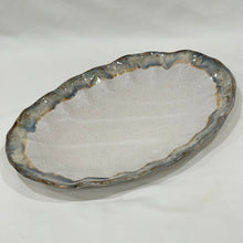 Load image into Gallery viewer, Fluttered Oval Platter