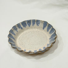 Load image into Gallery viewer, Bakery Pie Dish