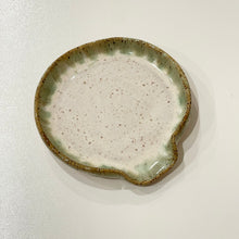 Load image into Gallery viewer, Round Spoon Rest