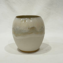Load image into Gallery viewer, Tulip Vase