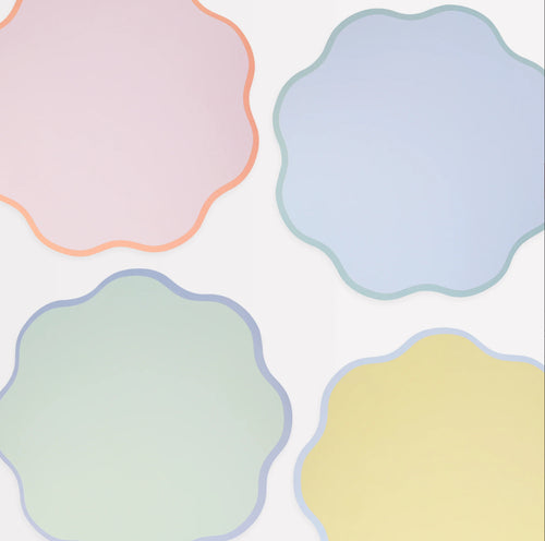 Wavy Round Paper Placemats