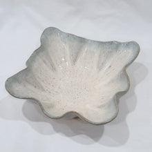 Load image into Gallery viewer, Square Point Bowl