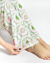 Load image into Gallery viewer, Nutcracker Trellis Pajama Set