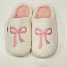 Load image into Gallery viewer, Pink Bow Slippers