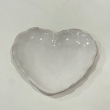 Load image into Gallery viewer, Fluttered Heart Plate