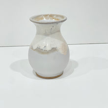 Load image into Gallery viewer, Carnation Vase