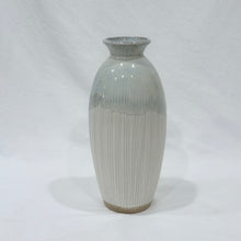 Load image into Gallery viewer, Orchid Vase