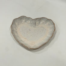 Load image into Gallery viewer, Fluttered Heart Plate
