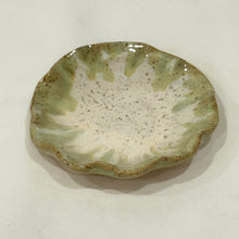 Load image into Gallery viewer, Ruffled Sauce Dish
