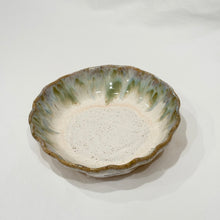 Load image into Gallery viewer, Bakery Pie Dish