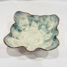 Load image into Gallery viewer, Square Point Bowl