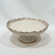 Load image into Gallery viewer, Flirty Edge Cake Stand