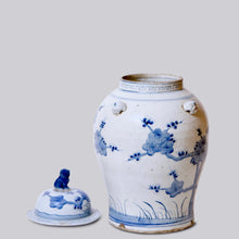 Load image into Gallery viewer, Blossoms Blue and White Porcelain Temple Jar