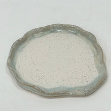 Load image into Gallery viewer, Ruffled Spoon Rest