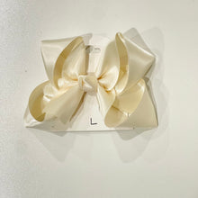 Load image into Gallery viewer, Satin Hair Bow
