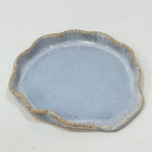 Load image into Gallery viewer, Ruffled Spoon Rest