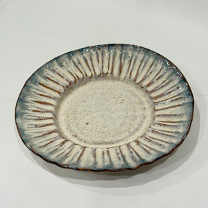 Crimped Edge Round