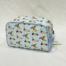 Load image into Gallery viewer, The Dopp Kit