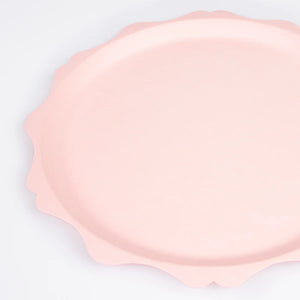 Pink decorative edge plate