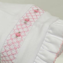 Load image into Gallery viewer, Bonnet w/hand smocking