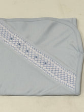 Load image into Gallery viewer, Blanket w/hand Smocking