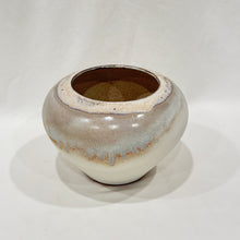Load image into Gallery viewer, Floral Vase