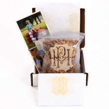 Load image into Gallery viewer, Sweet Heat Mixed Nuts 8oz.