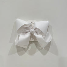 Load image into Gallery viewer, Classic Hair Bow