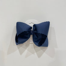 Load image into Gallery viewer, Scalloped Hair Bow
