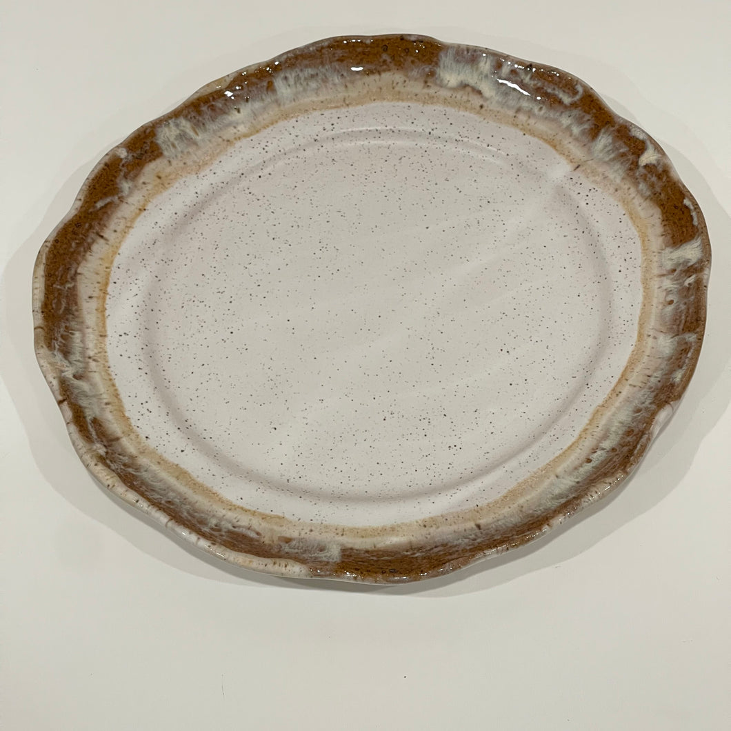Rimmed Round Dinner Plate