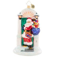 Load image into Gallery viewer, Blown Glass Ornament