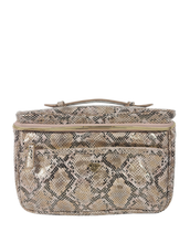 Load image into Gallery viewer, Getaway Classic Train Case